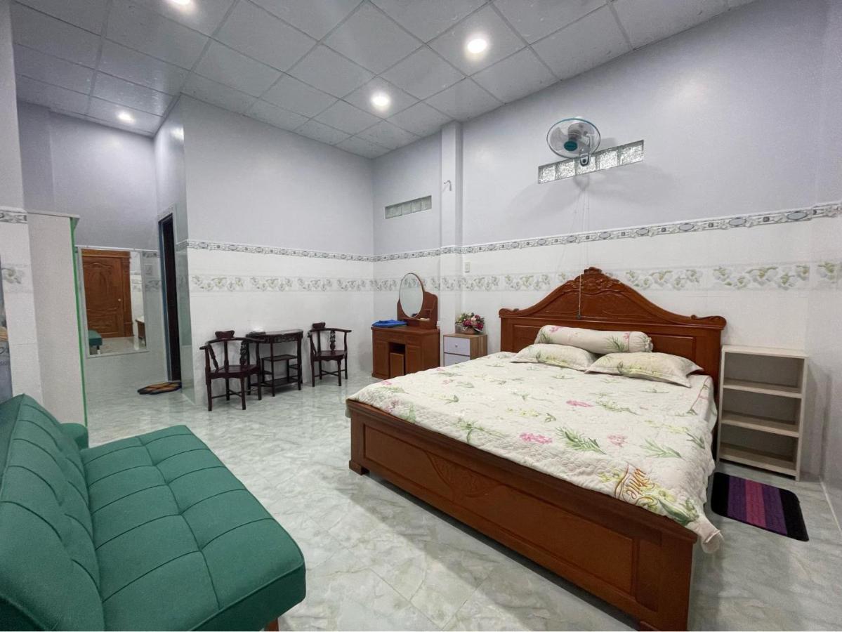Nha Nghi Lien Hoa Bed and Breakfast Hà Tiên Exteriör bild