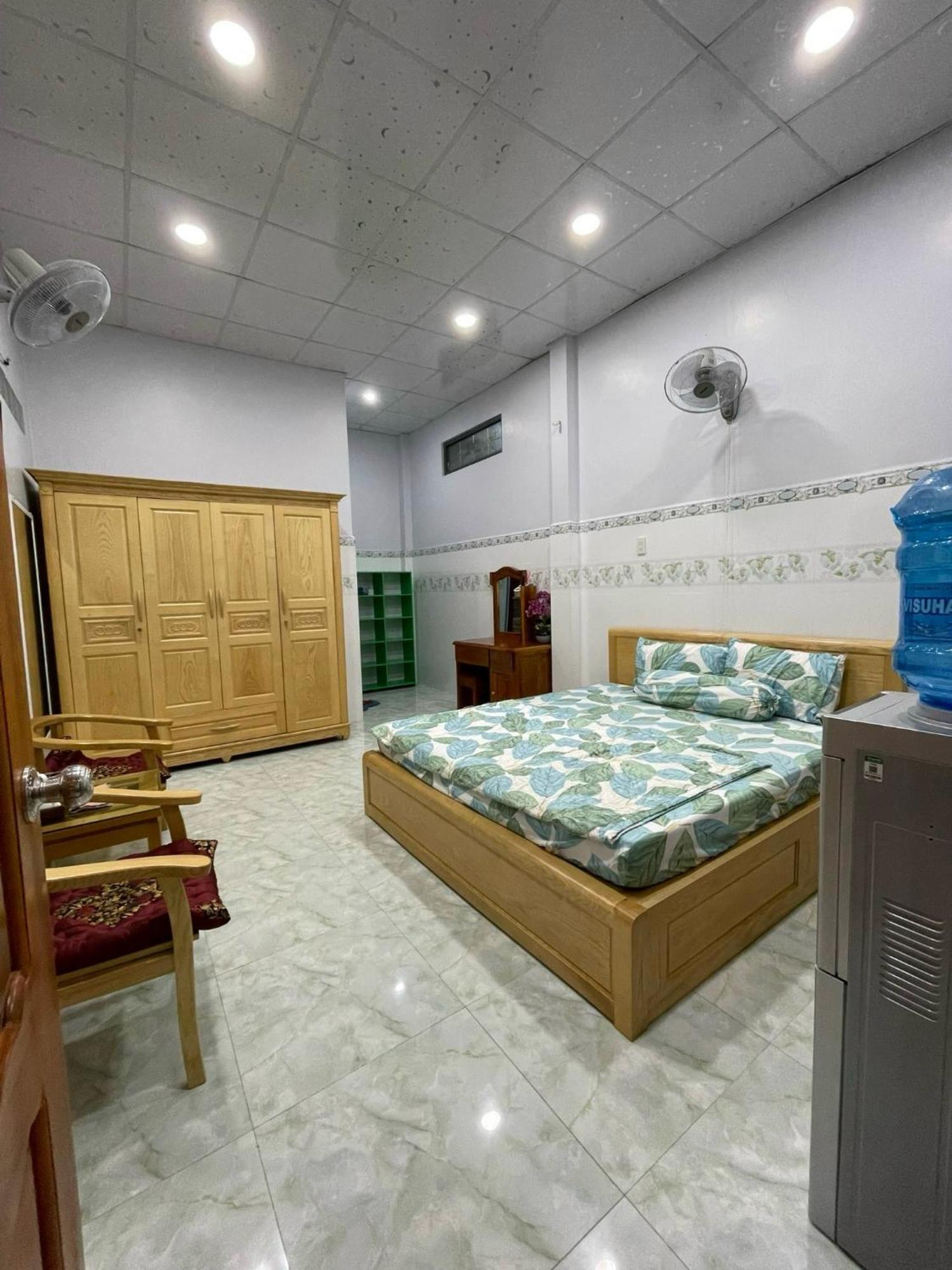 Nha Nghi Lien Hoa Bed and Breakfast Hà Tiên Exteriör bild